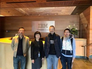 图为卜佳俊教授一行与IBM全球无障碍信息中心首席执行官周若仪女士